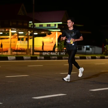 Runner Photo 3470559