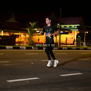 Runner Photo 3470570