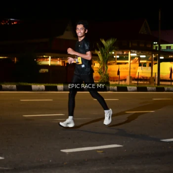 Runner Photo 3470575
