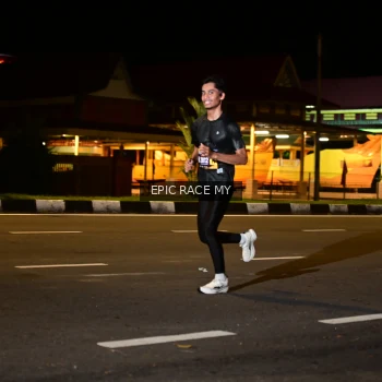Runner Photo 3470578
