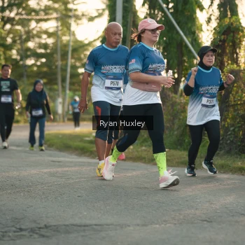 Runner Photo 3470598