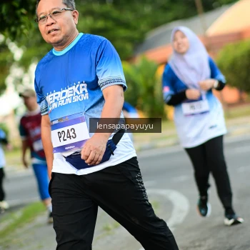 Runner Photo 3470608
