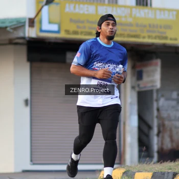 Runner Photo 3470651
