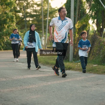 Runner Photo 3470675