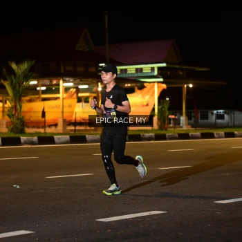 Runner Photo 3470681