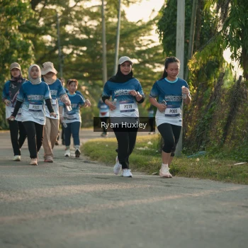 Runner Photo 3470754