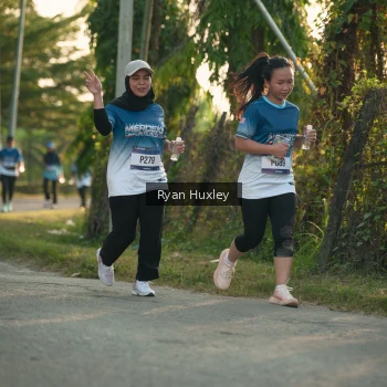 Runner Photo 3470766
