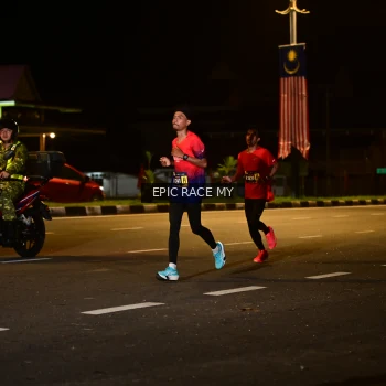 Runner Photo 3470793
