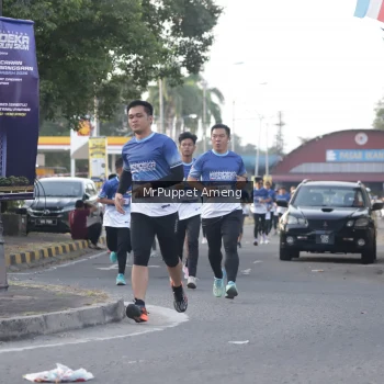 Runner Photo 3470798
