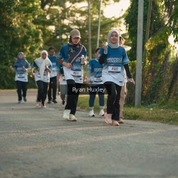 Runner Photo 3470799