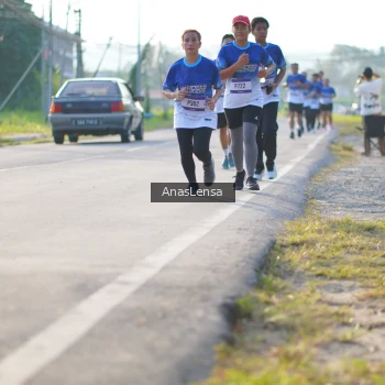 Runner Photo 3470841