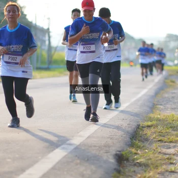 Runner Photo 3470855