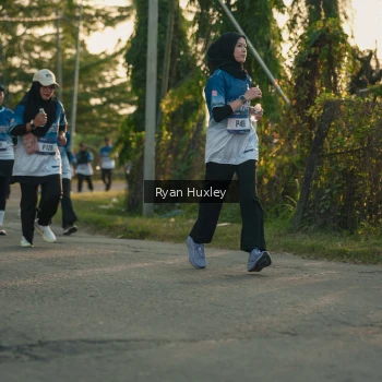 Runner Photo 3470865