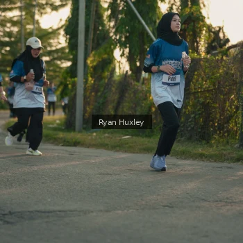 Runner Photo 3470874
