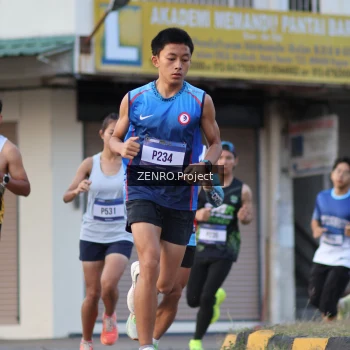 Runner Photo 3470878
