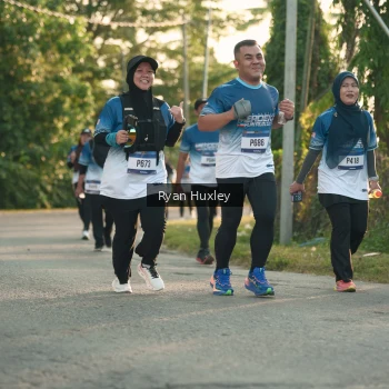 Runner Photo 3470912
