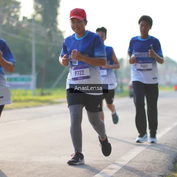 Runner Photo 3470952