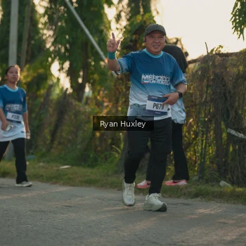 Runner Photo 3470965