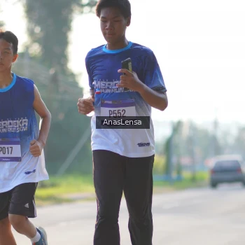 Runner Photo 3471018