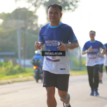 Runner Photo 3471022