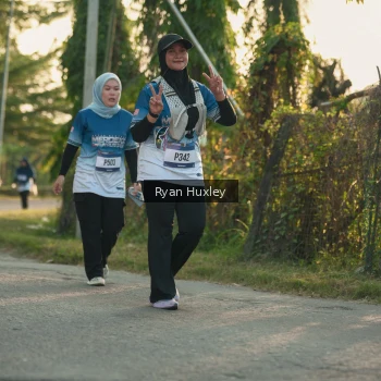 Runner Photo 3471035