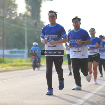 Runner Photo 3471045