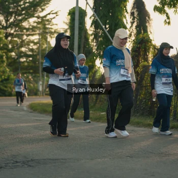 Runner Photo 3471059