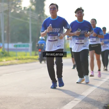 Runner Photo 3471095