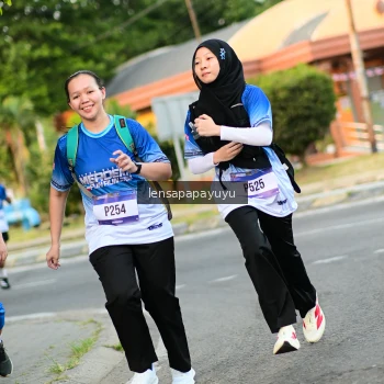 Runner Photo 3471101