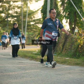 Runner Photo 3471116