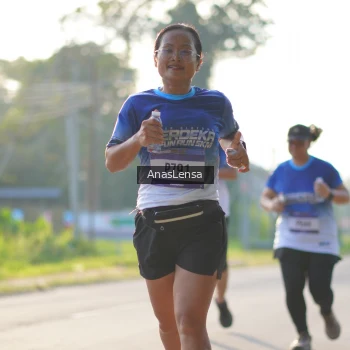 Runner Photo 3471121