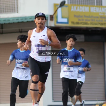 Runner Photo 3471146