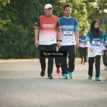 Runner Photo 3471158