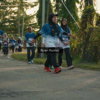 Runner Photo 3471169