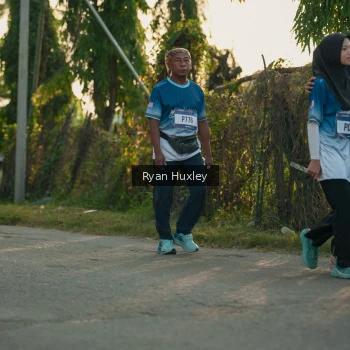 Runner Photo 3471175