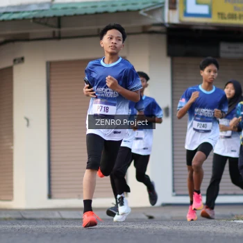 Runner Photo 3471181