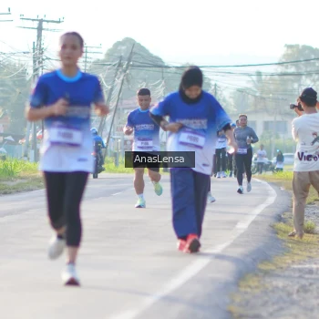 Runner Photo 3471188