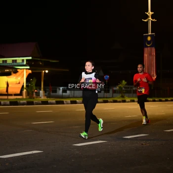 Runner Photo 3471203