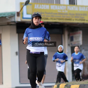 Runner Photo 3471231