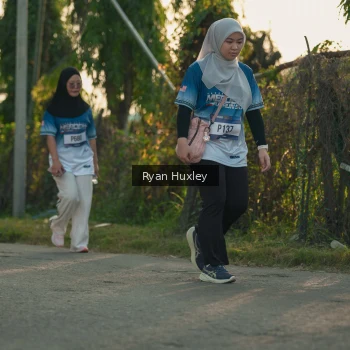 Runner Photo 3471335