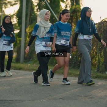Runner Photo 3471340