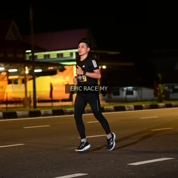 Runner Photo 3471376