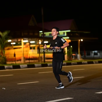 Runner Photo 3471383