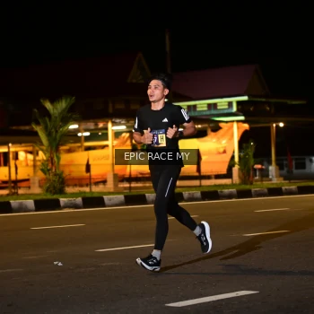 Runner Photo 3471384