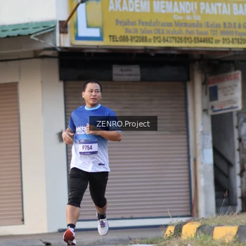Runner Photo 3471396