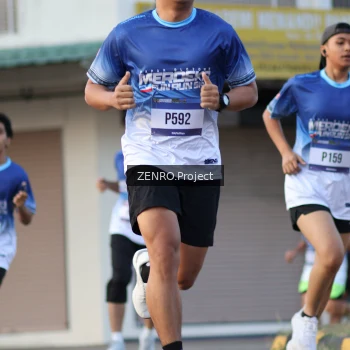 Runner Photo 3471409