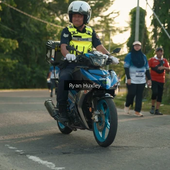 Runner Photo 3471416