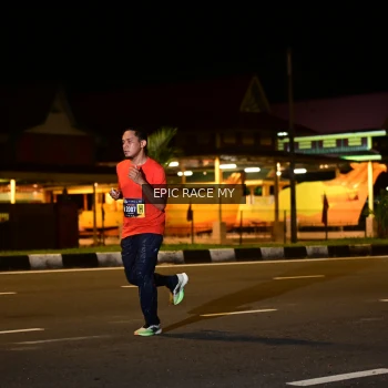 Runner Photo 3471439
