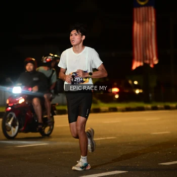 Runner Photo 3471448