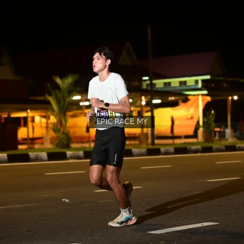 Runner Photo 3471459